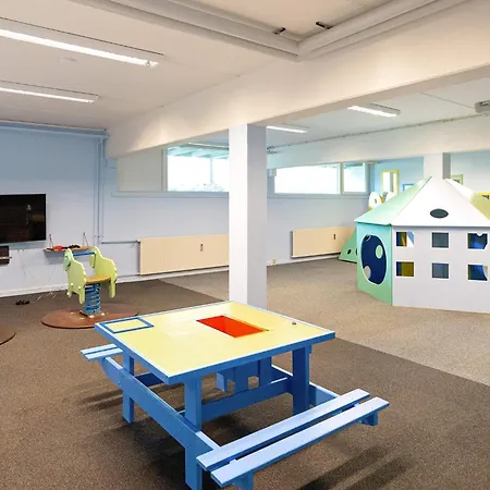 Apartment 4 Person In