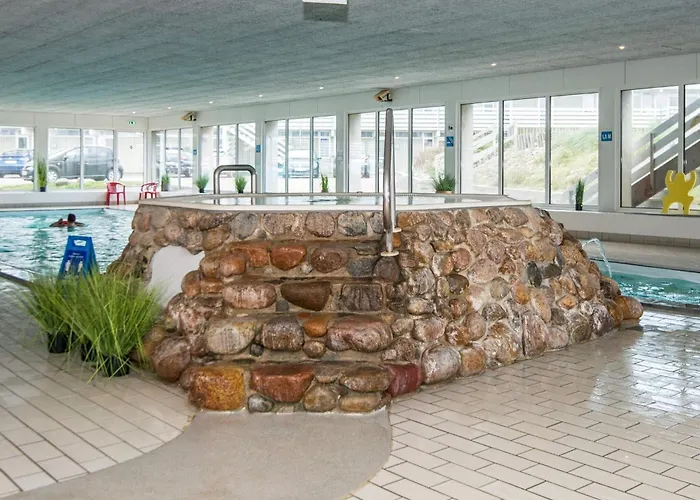 Apartment 4 Person In *